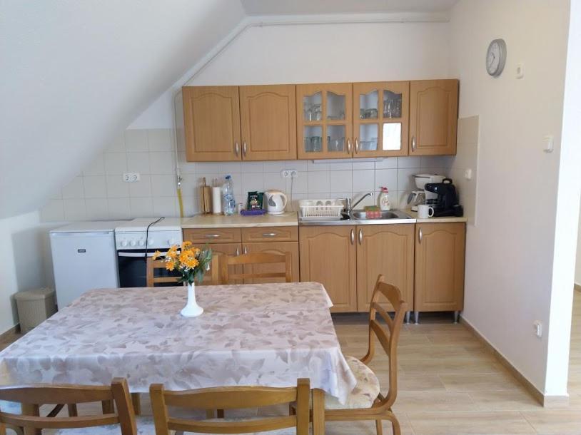 בלטונודבארי Foeveny Apartman מראה חיצוני תמונה