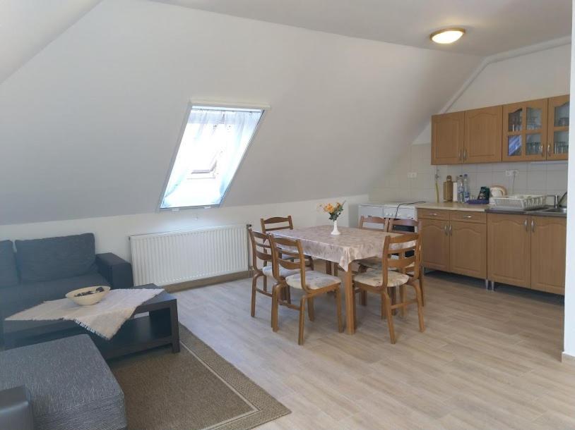 בלטונודבארי Foeveny Apartman מראה חיצוני תמונה