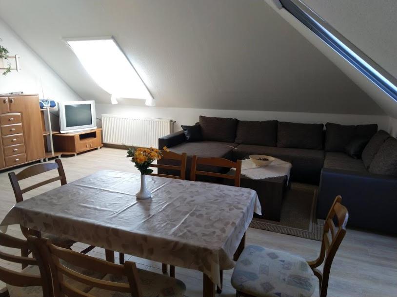 בלטונודבארי Foeveny Apartman מראה חיצוני תמונה